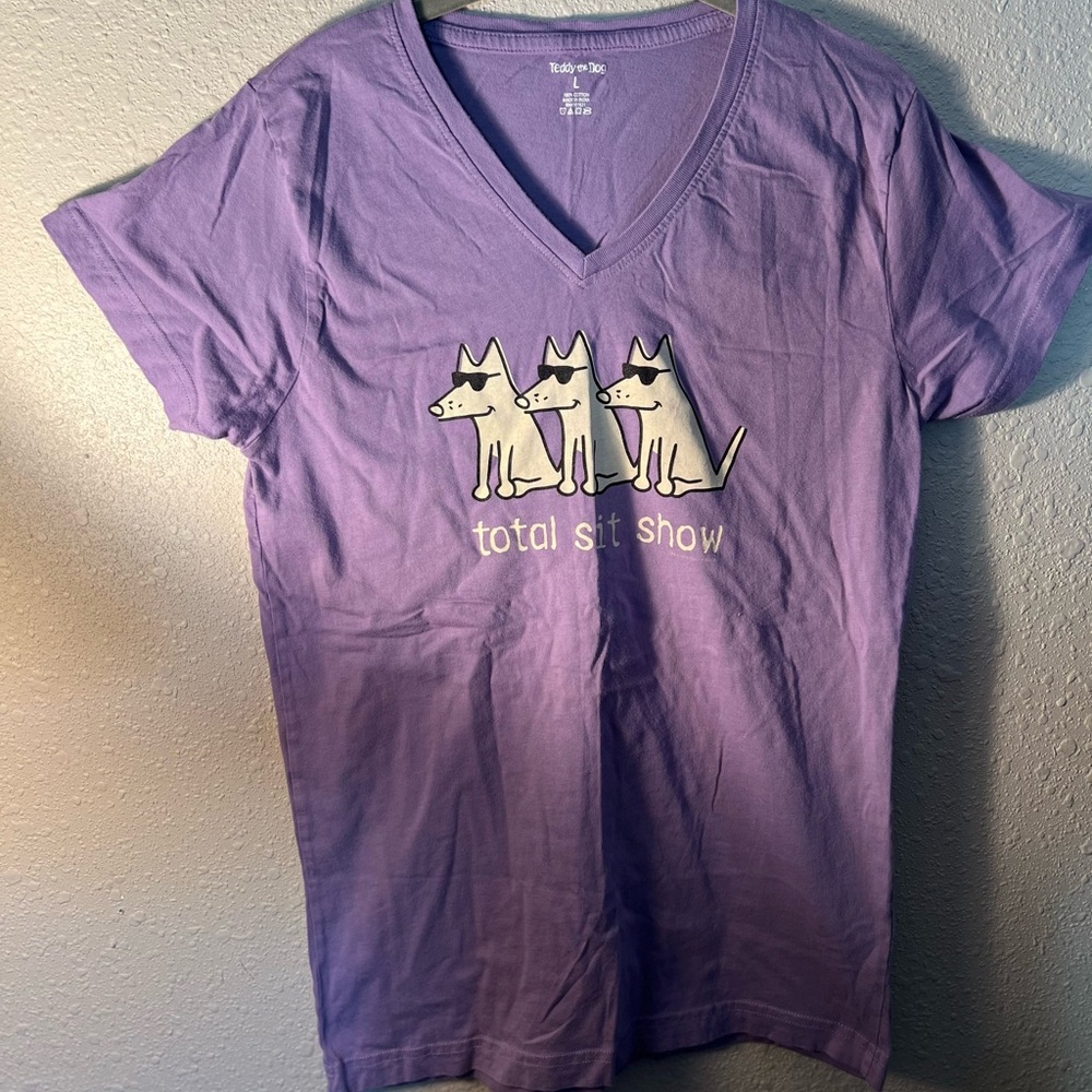 Purple Graphic Tee with Humorous Total Sit Show Dog Print